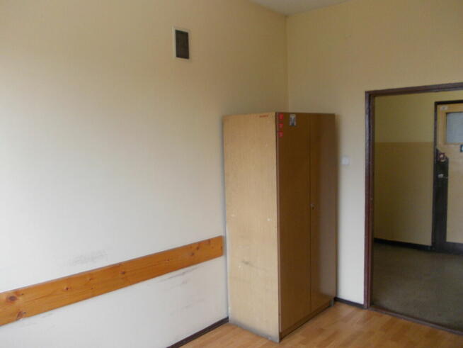 PKS S.A. w Kłodzku wynajmie pomieszczenie biurowe 10,26 m2