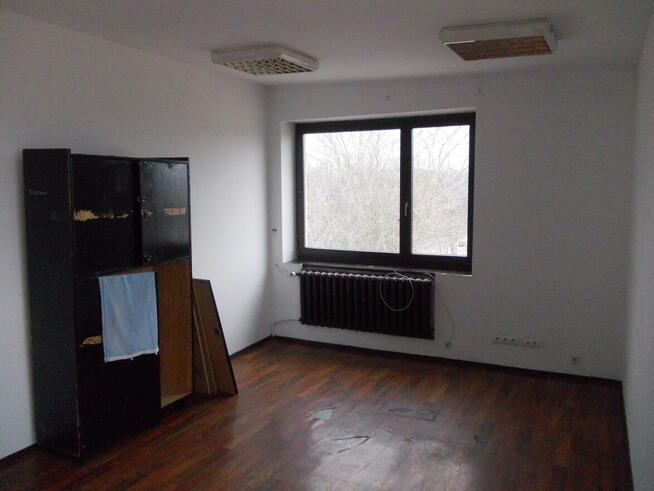 PKS S.A. w Kłodzku wynajmie pomieszczenie biurowe 18,8 m2