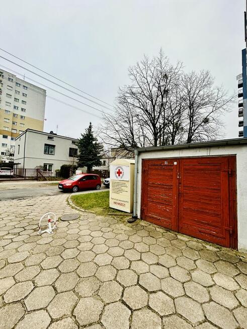 Idealny na parking lub magazynek - murowany garaż