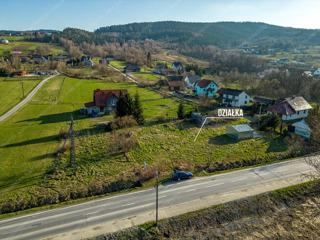 Działka usługowa z pozwoleniem na budowę budynku