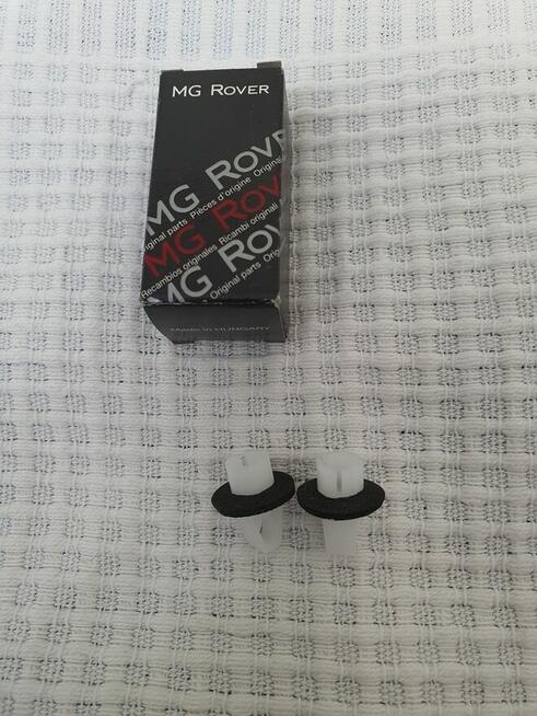 NOWE SPINKI TYLNEJ LAMPY KOMBI ROVER 75 MG ZT XFR000021 !!!