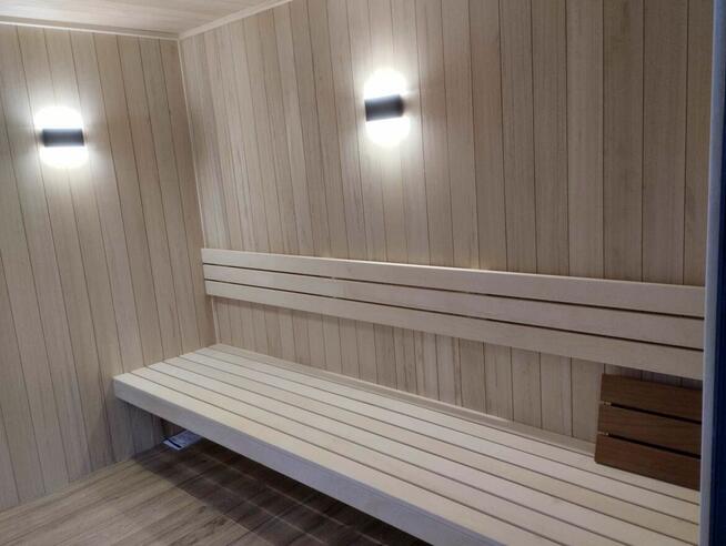 Sauna ogrodowa z pomieszczeniem relaksu