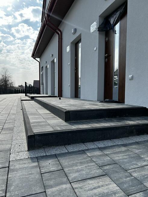 UKŁADANIE KOSTKI BRUKOWEJ