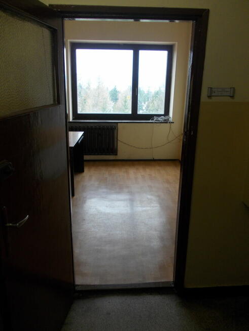 PKS S.A. w Kłodzku wynajmie pomieszczenie biurowe 10,26 m2