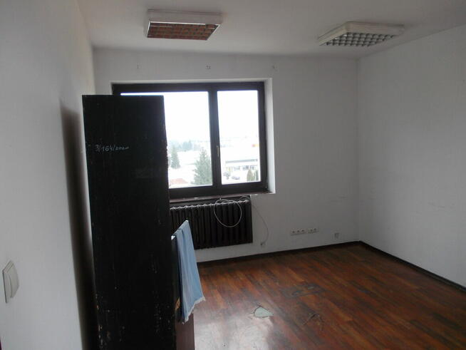 PKS S.A. w Kłodzku wynajmie pomieszczenie biurowe 18,8 m2