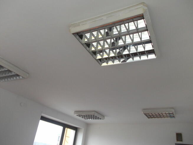 PKS S.A. w Kłodzku wynajmie pomieszczenie biurowe 18,8 m2