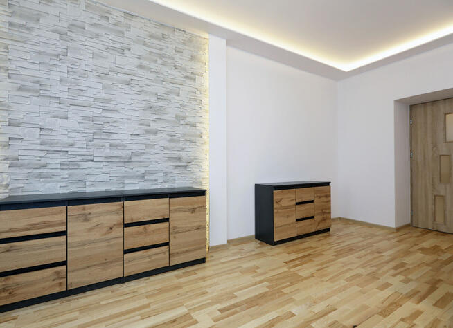 Sprzedam mieszkanie 51 m2. Kraków, os. Hutnicze. Parter.