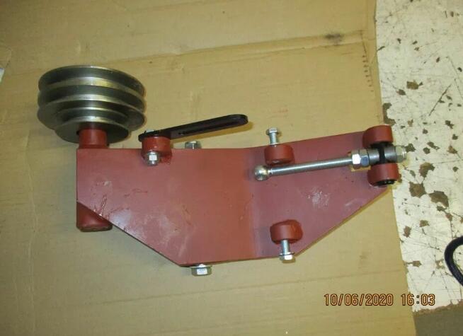 Napinacz podstawa alternatora A120E silnika SW 680.