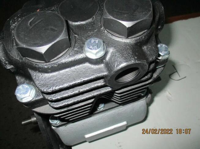 Sprężarka powietrza silnika SW400 z głowicą żeliwną /alumin