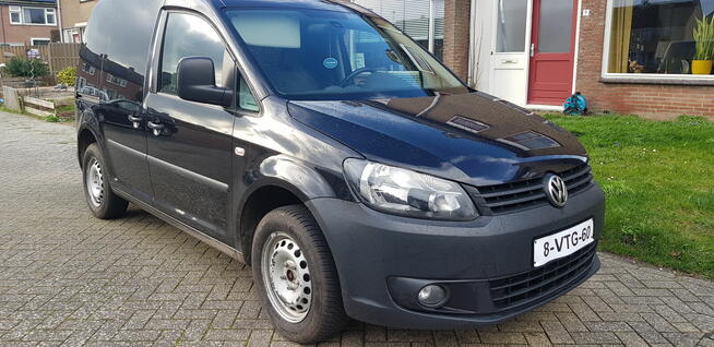 Volkswagen Caddy 1.6 TDI rok 2012