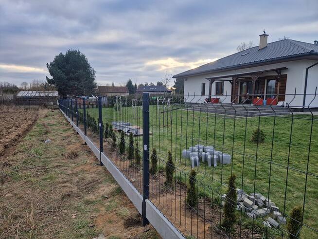 Panele ogrodzeniowe, słupki, siatka, bramy, furtki