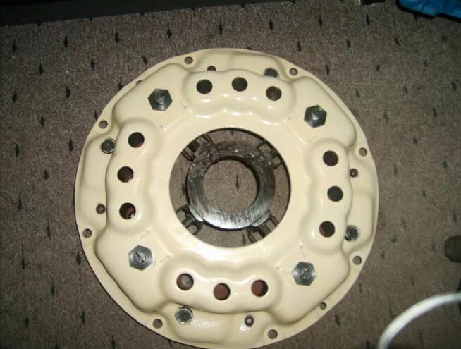 docisk sprzęgła SW 400