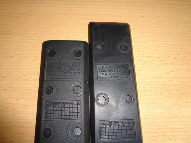 Zaślepki drzwi trójkąt lusterek Audi A3