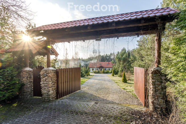Dom Wolnostojący w Lesie działka 37000 m²