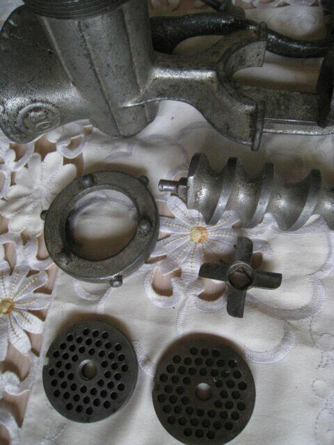 Maszynka do mielenia mięsa, żeliwna