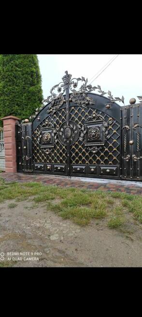 Brama wjazdowa dwuskrzydłowa