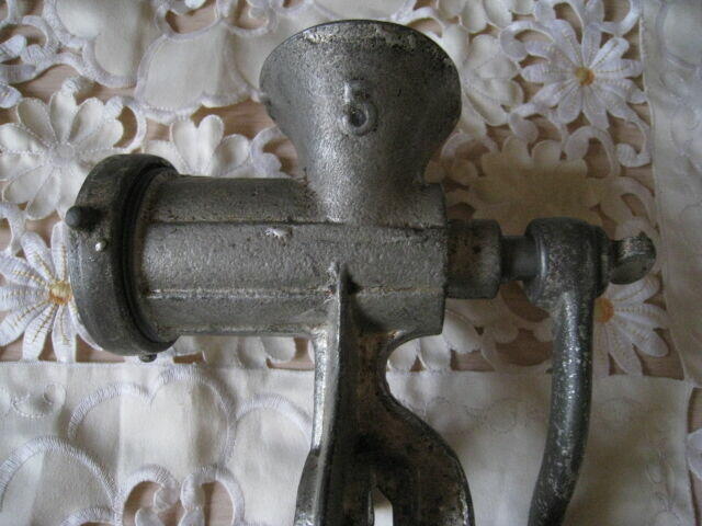 Maszynka do mielenia mięsa, żeliwna