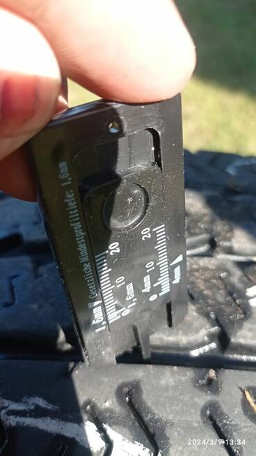 Sprzedam opony 215x70x15 felgi gratis.