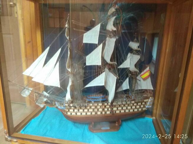 XVIII - wieczny żaglowy okręt liniowy Santisima Trinidad