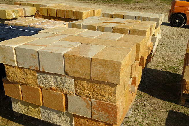 Kamień murowy 20x20x40 formak rzędowy murak z piaskowca