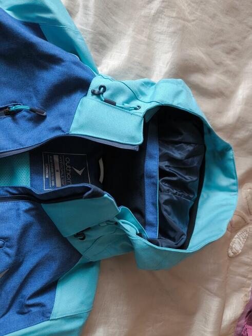 Sprzedam nową kurtkę firmy Outhorm rozmiar M.