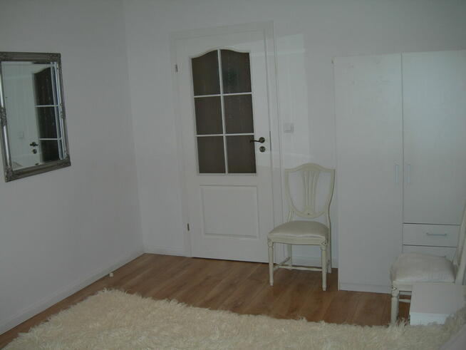 Sprzedam 2 pokoje z wyposażeniem