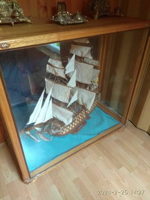 XVIII - wieczny żaglowy okręt liniowy Santisima Trinidad