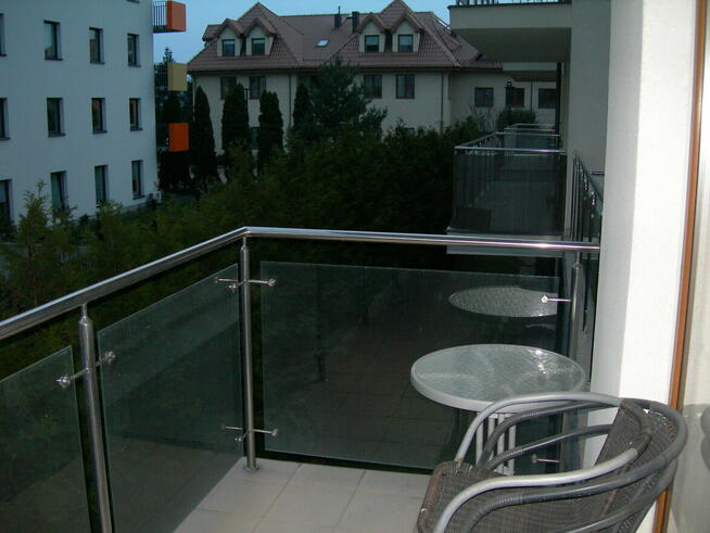 Sprzedam 2 pokoje z wyposażeniem