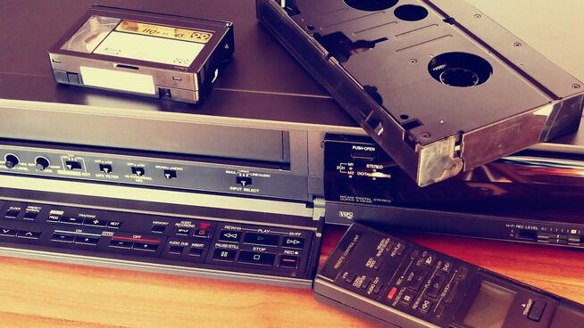 Przegrywanie kaset VHS na Pendrive lub Płyte