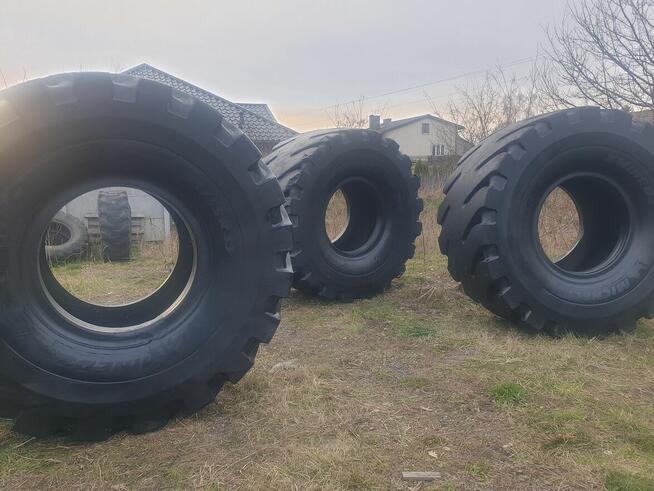 opona używana 35/65R33 Michelin skalna