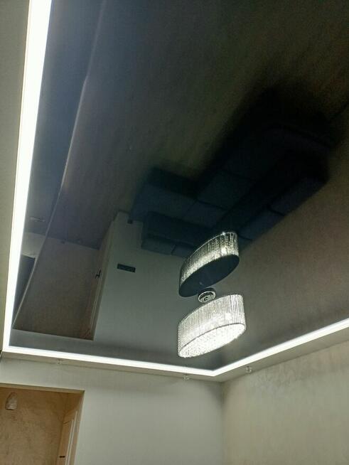 Sufity napinane, oświetlenie szynowe, linie LED