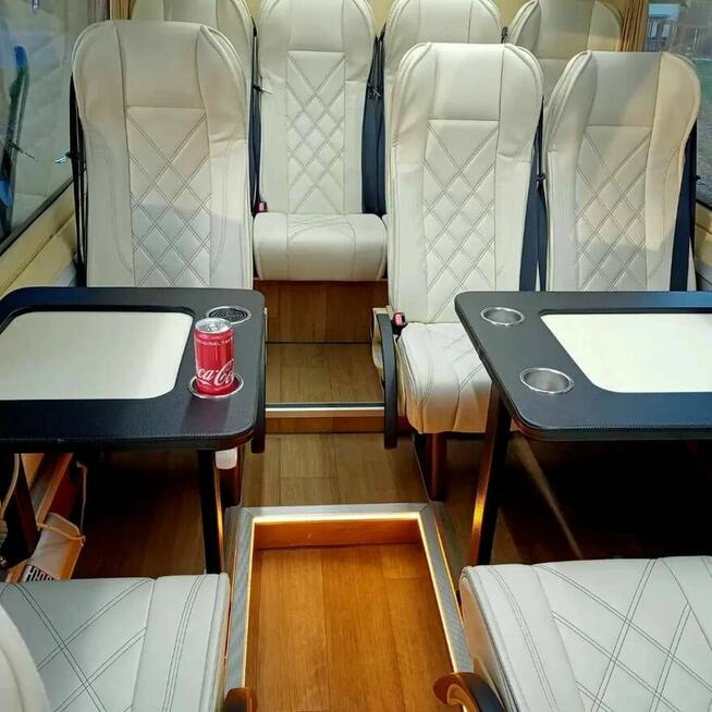 PRZEWOZY-NOWAK - Wynajem Busów Warszawa VIP z kierowcą