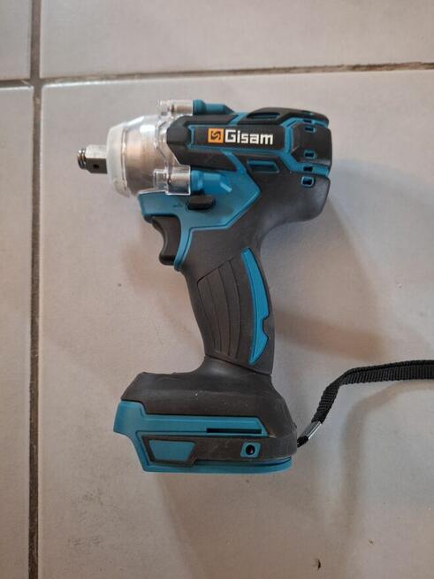 różne narzędzia akumulatorowe