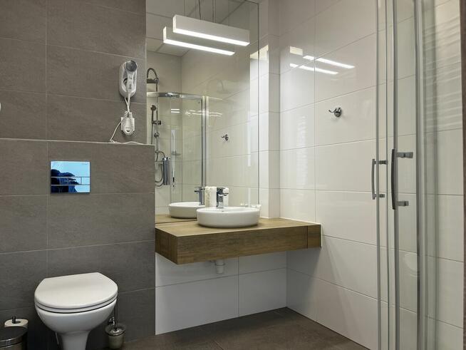 Elegancki Apartament z tarasem (NOWE)