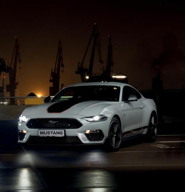 Biały Mustang do ślubu 5,0 l v8