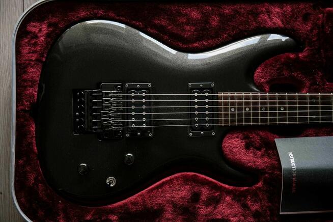 Ibanez JS1000 Black Pearl - Joe Satriani Made in Japan, case