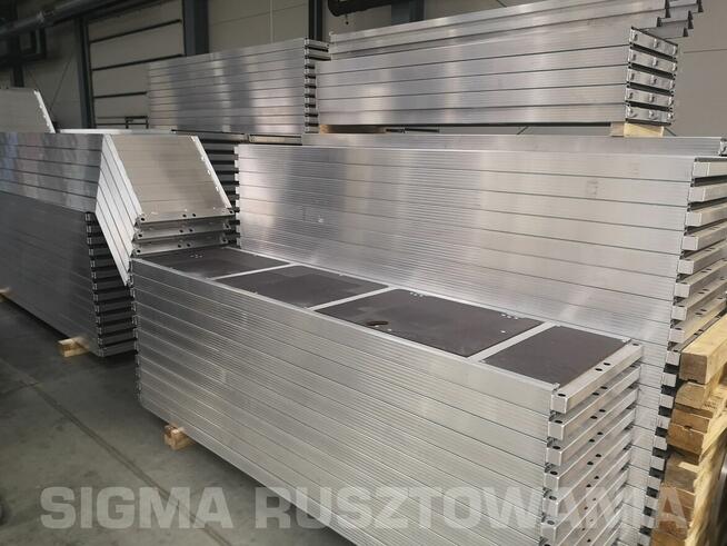 Rusztowania rusztowanie elewacyjne fasadowe ramowe 255 m2