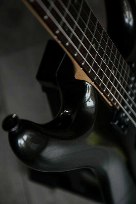 Ibanez JS1000 Black Pearl - Joe Satriani Made in Japan, case