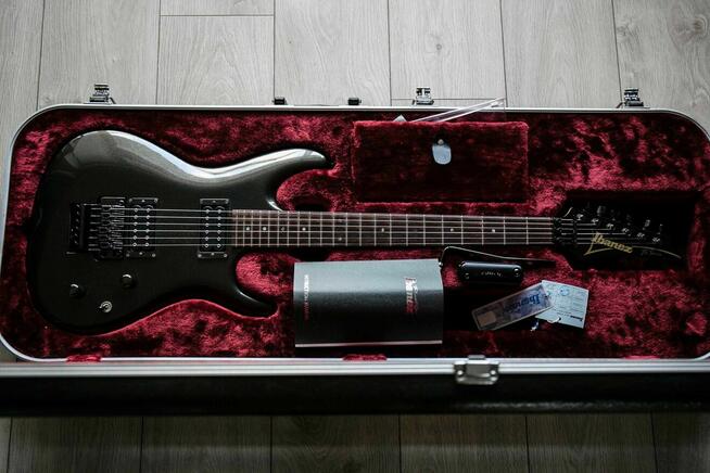 Ibanez JS1000 Black Pearl - Joe Satriani Made in Japan, case