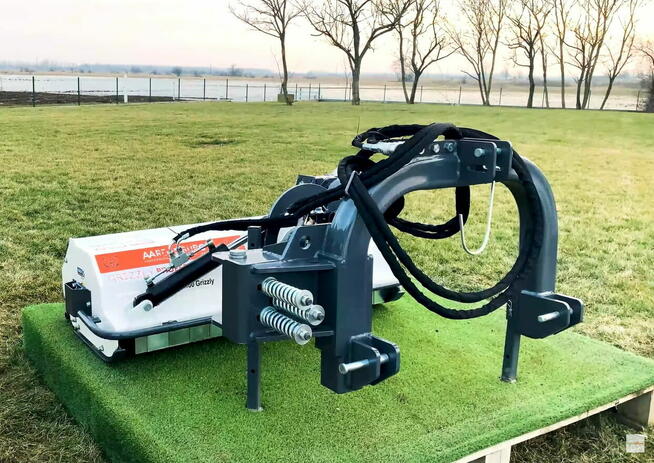 KOSIARKA BIJAKOWA NA WYSIĘGNIKU AARDEN BETA M GRIZZLY 1650