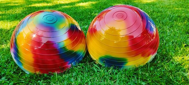 Wielokolorowa półkula 24 cm - trener równowagi