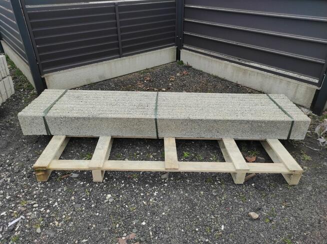 Podmurówka/deska betonowa płukana pełna H20L250