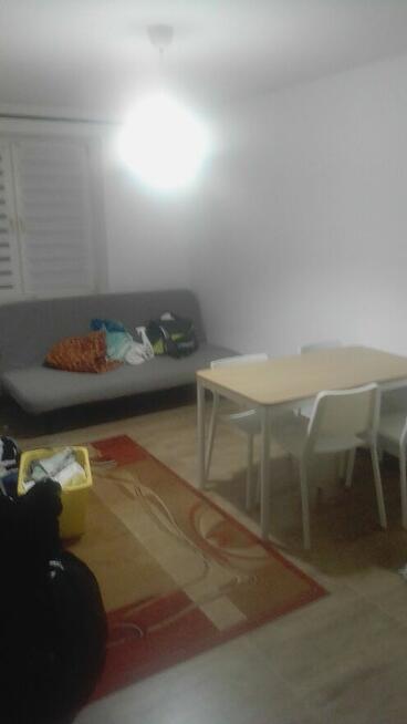 Wynajmę pokój dwóm studetkom