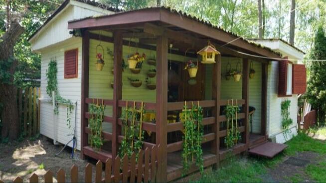 Domek, letnisko nad jeziorem