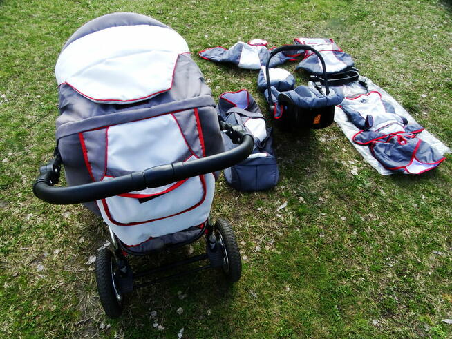 Wózek dziecięcy 3 w 1 BERGSTEIGER MILANO w stanie idealnym.