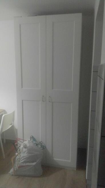 Wynajmę pokój dwóm studetkom