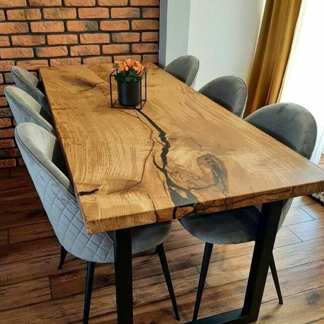 Stół z żywicy epoksydowej