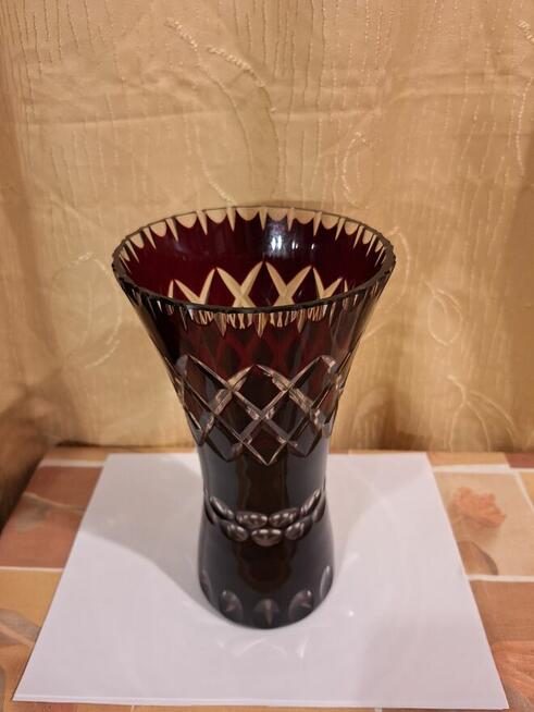 Wazon kryształowy PRL kolor RUBIN