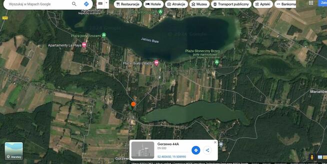 Działka nad jeziorem