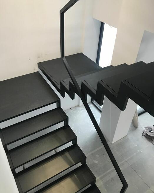 Balustrady nierdzewne ,schody, poręcze